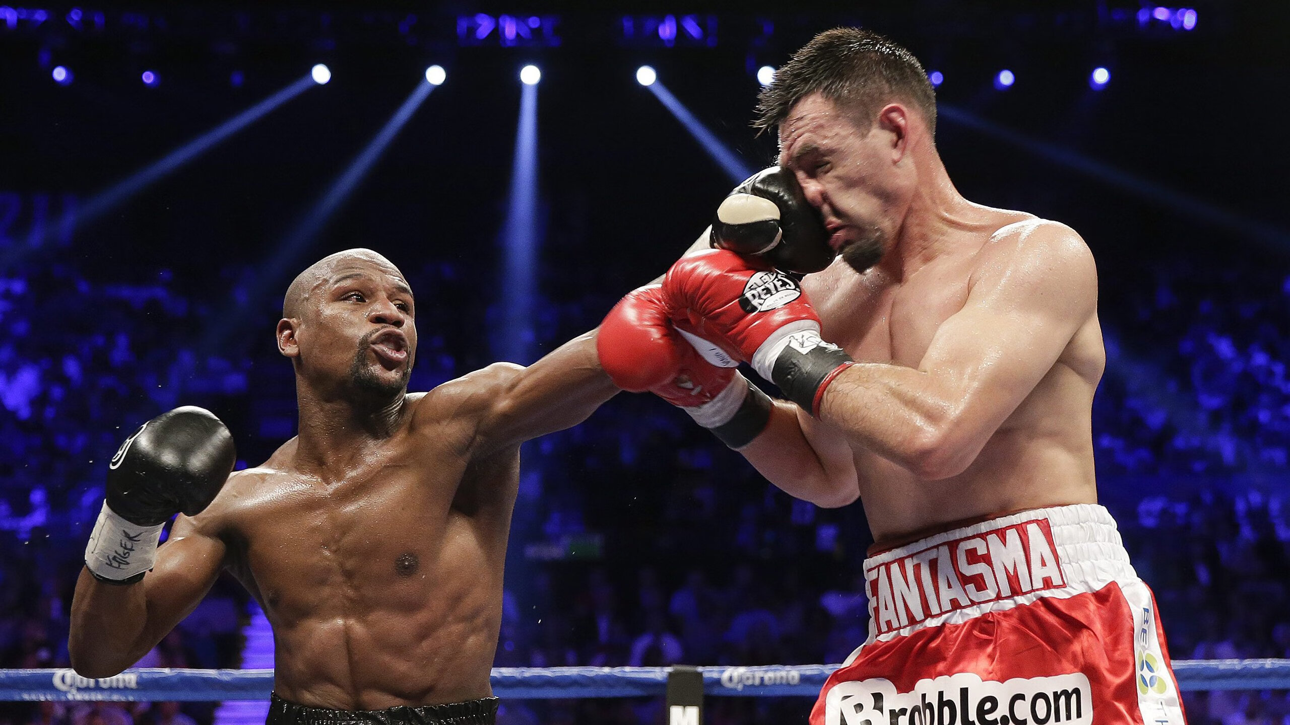 从活塞粉碎黄蜂到英超争冠，马克西的跨界统治力