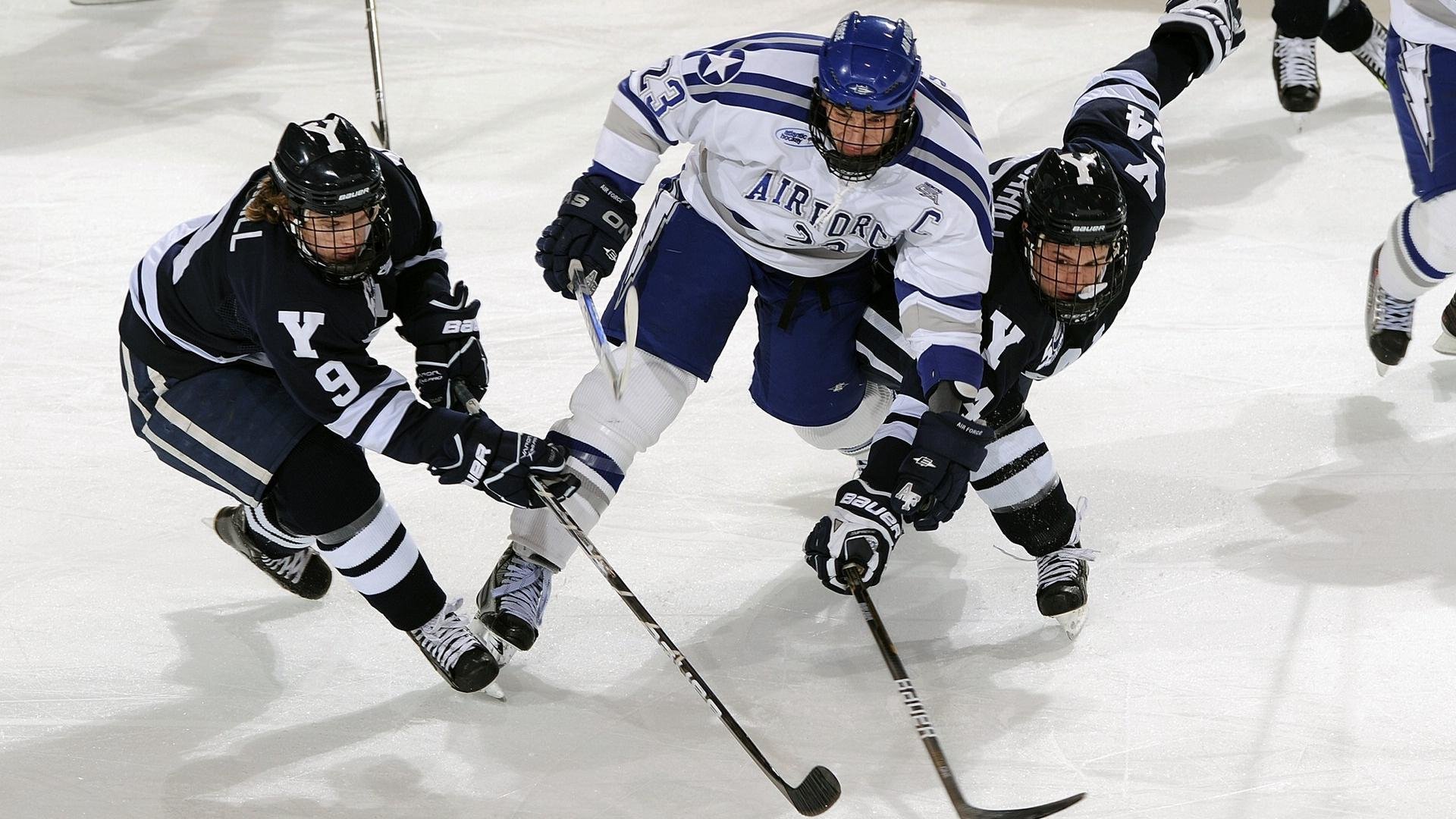 F1新赛季揭幕战之夜，利拉德贡献制胜表现，当赛道轰鸣遇见绝杀回响
